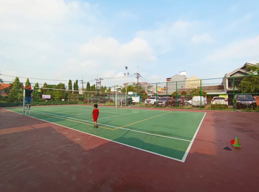 Lapangan Tenis Pondok Maritim Indah lapangan tenis surabaya